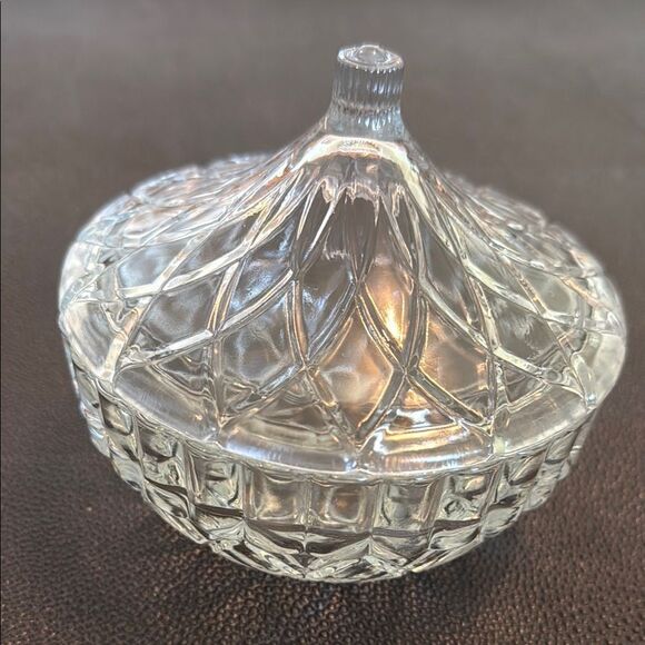 Elegant Glass Candy Dish or Trinket Box - Picture 6 of 9
